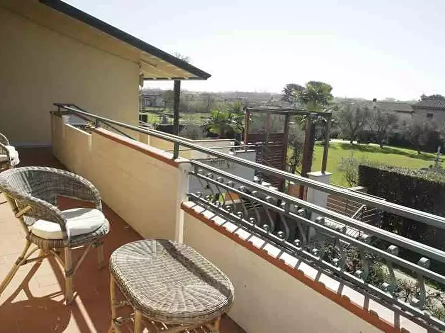 Immagine 44 di Villa in vendita  a Massa