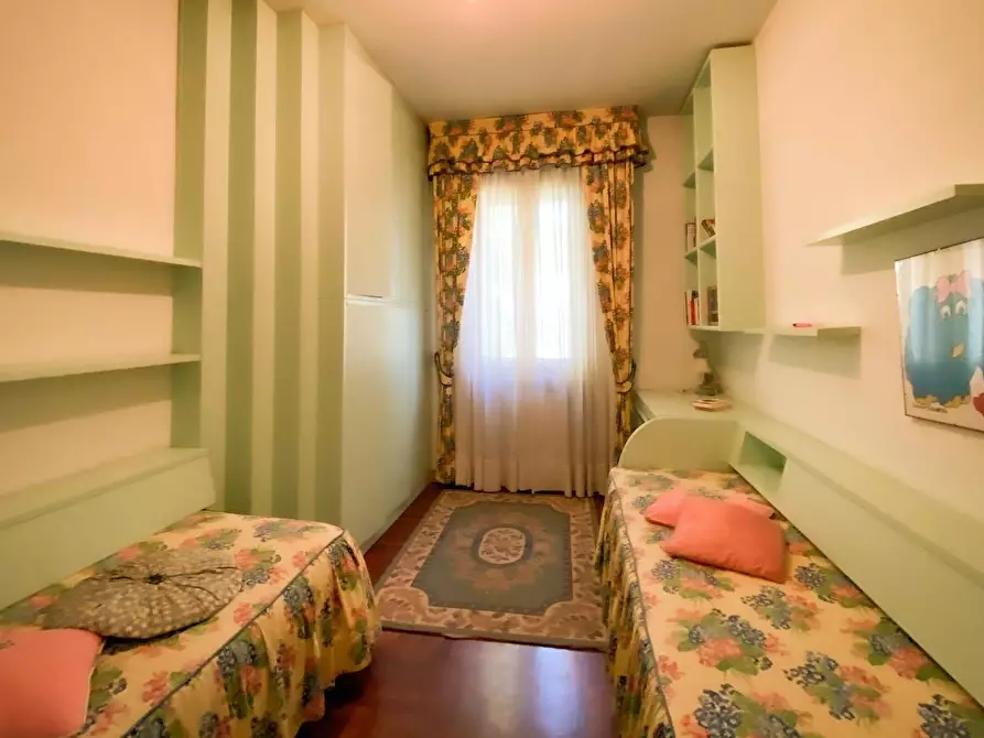 Immagine 13 di Villa in vendita  a Castelfranco Di Sotto