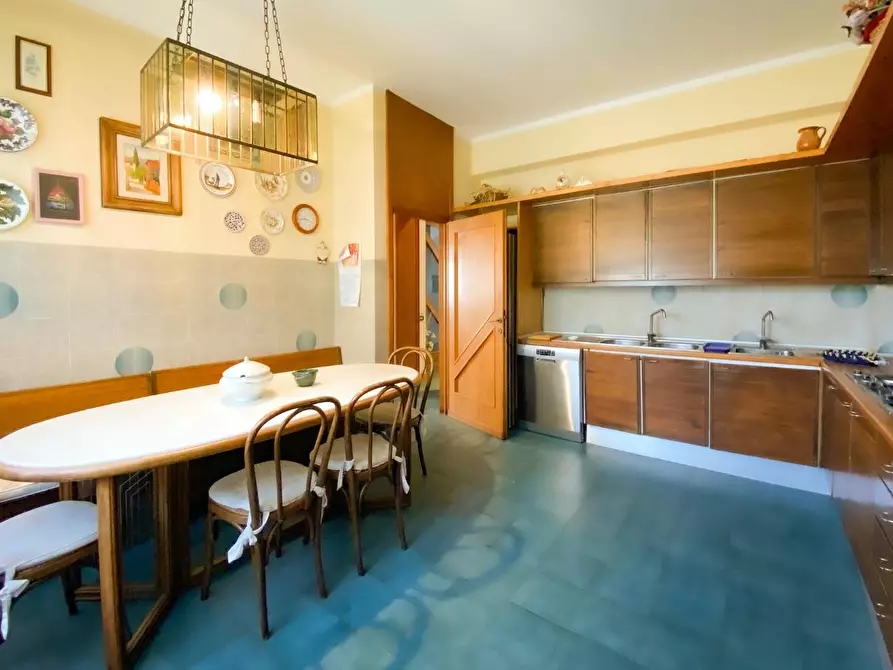 Immagine 7 di Villa in vendita  a Castelfranco Di Sotto