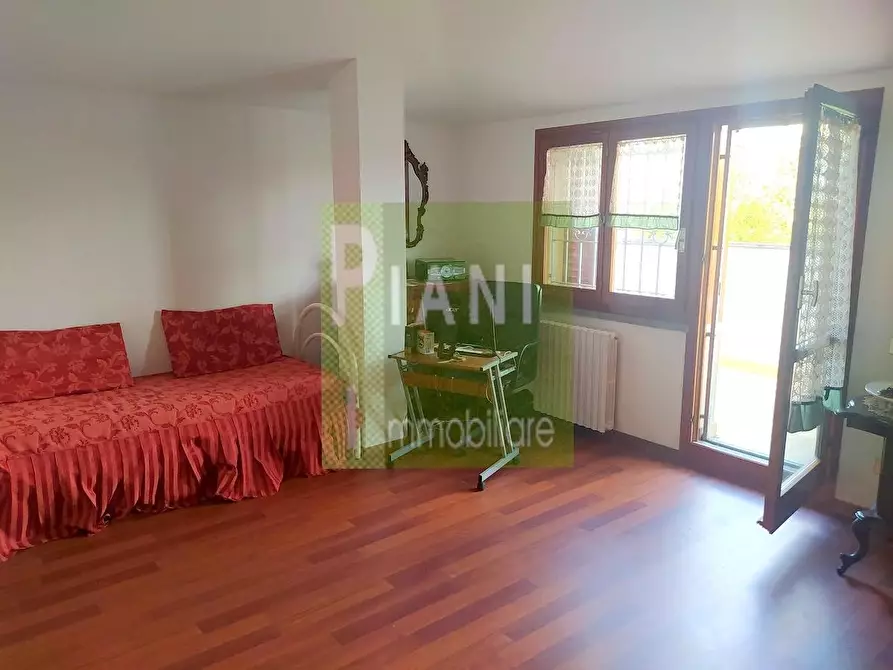 Immagine 22 di Villetta a schiera in vendita  a Livorno