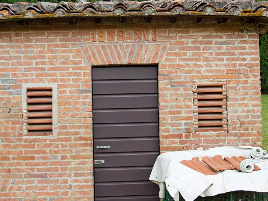 Immagine 6 di Casa colonica in vendita  a Montaione