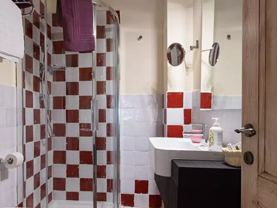 Immagine 28 di Albergo/B&B/Residence in vendita  a Pisa