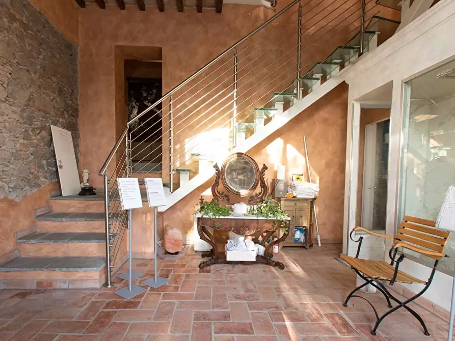 Immagine 66 di Albergo/B&B/Residence in vendita  a Pisa