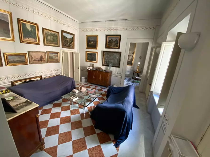 Immagine 8 di Appartamento in vendita  a Livorno