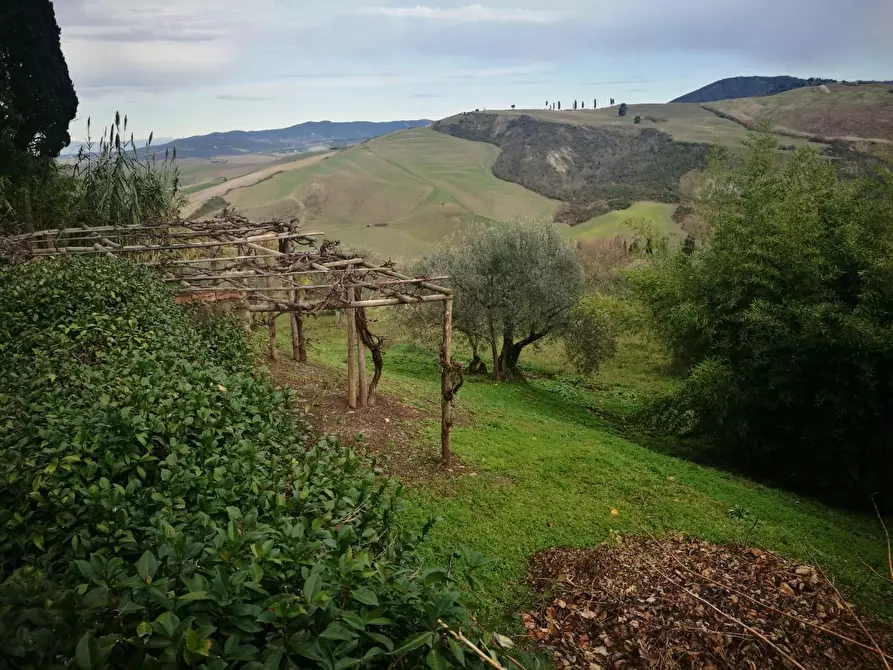 Immagine 75 di Casa colonica in vendita  a Volterra