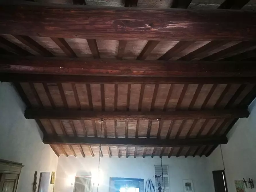 Immagine 70 di Casa colonica in vendita  a Volterra