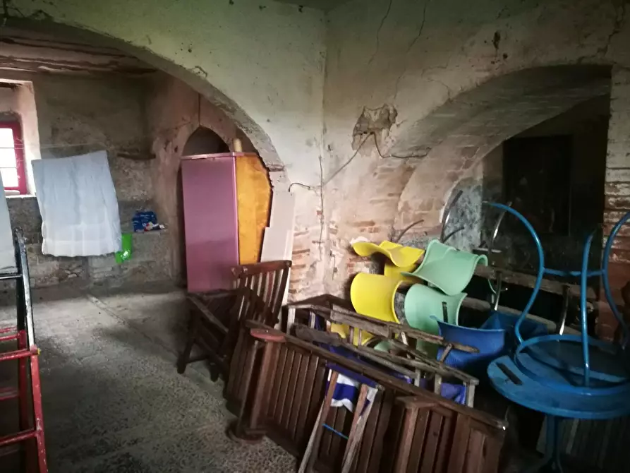 Immagine 26 di Casa colonica in vendita  a Volterra