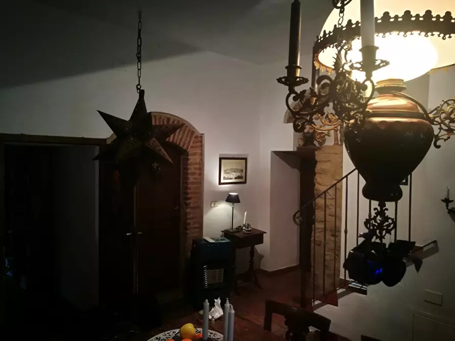 Immagine 31 di Casa colonica in vendita  a Volterra