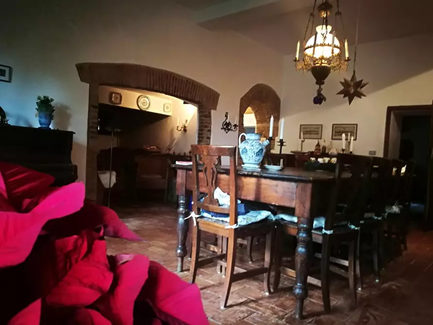 Immagine 39 di Casa colonica in vendita  a Volterra