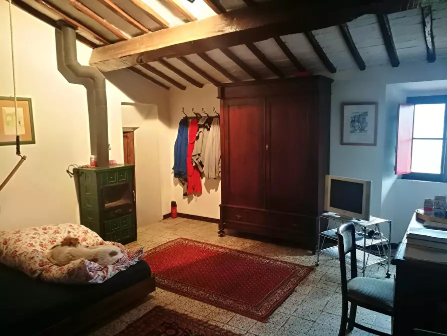 Immagine 62 di Casa colonica in vendita  a Volterra