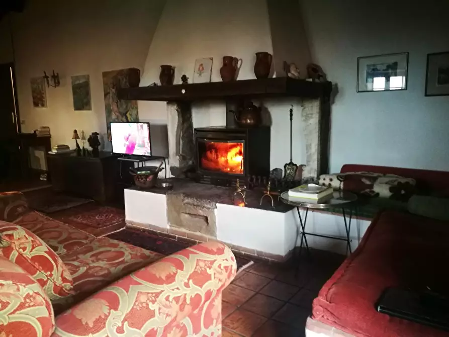 Immagine 68 di Casa colonica in vendita  a Volterra