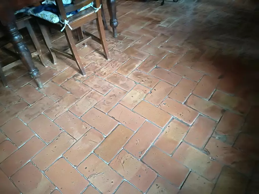 Immagine 34 di Casa colonica in vendita  a Volterra