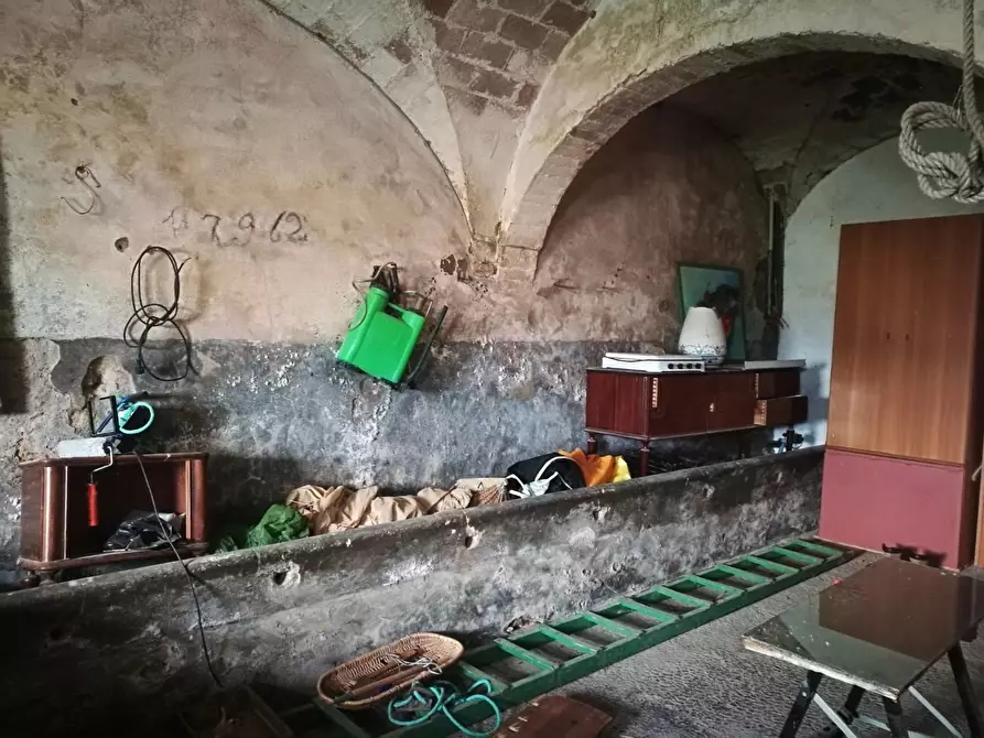 Immagine 25 di Casa colonica in vendita  a Volterra