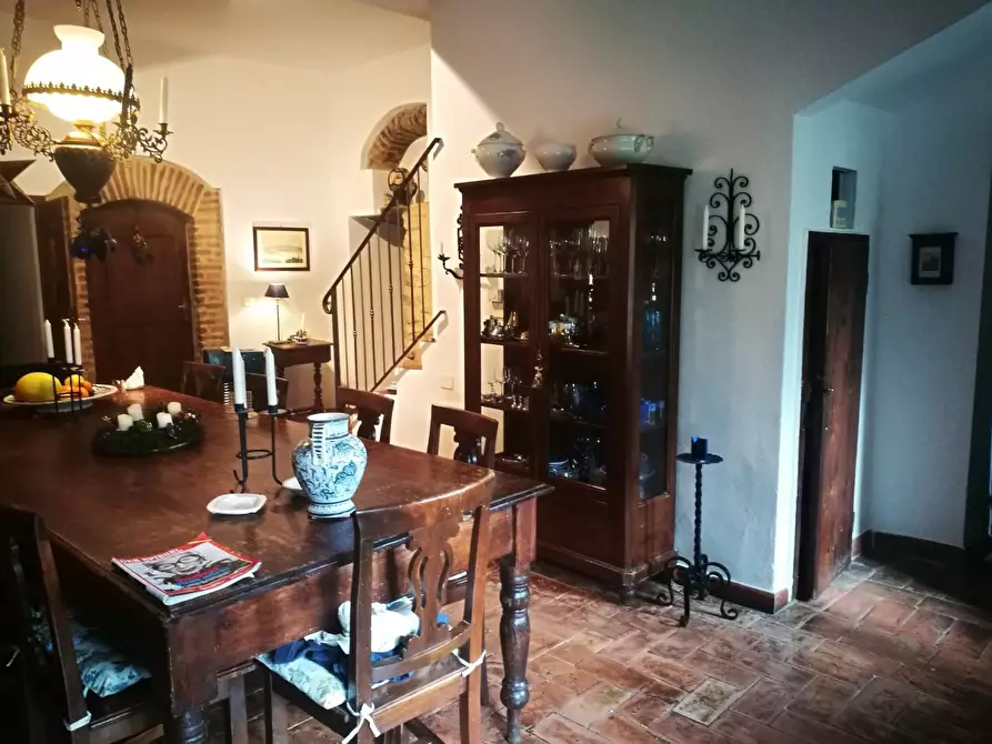 Immagine 33 di Casa colonica in vendita  a Volterra