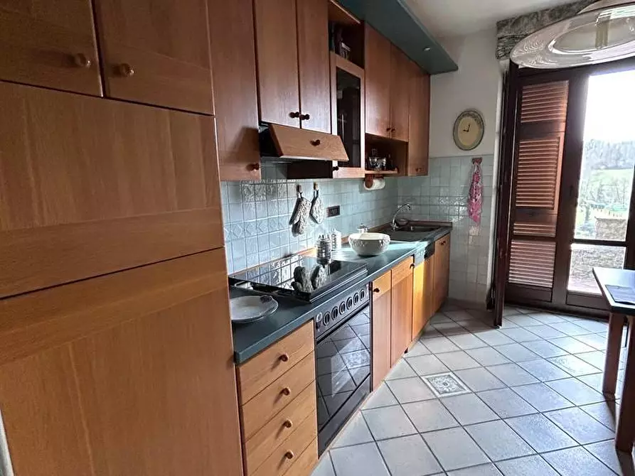 Immagine 13 di Casa semindipendente in vendita  a Aulla