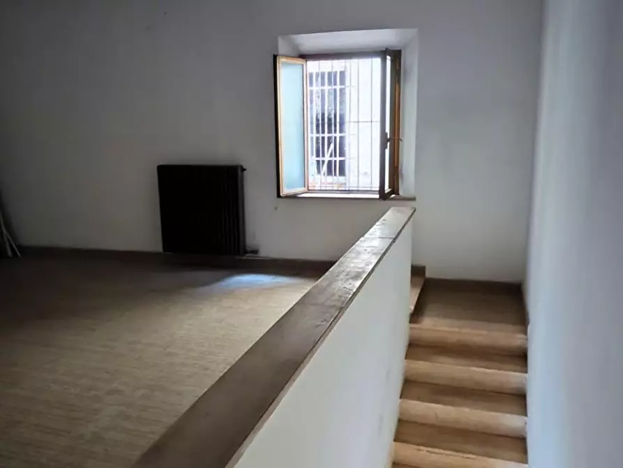 Immagine 8 di Negozio in vendita  a Castelfranco Di Sotto