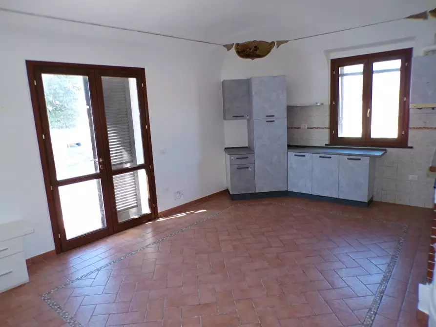 Immagine 14 di Appartamento in affitto  a Cascina