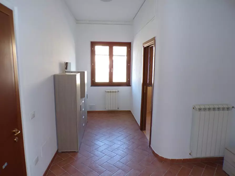 Immagine 5 di Appartamento in affitto  a Cascina