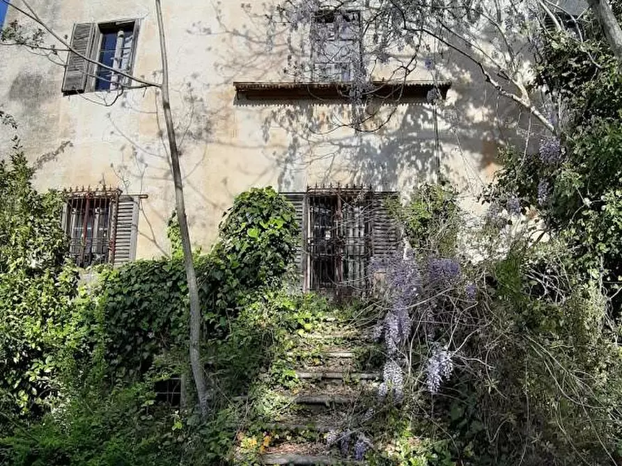 Immagine 2 di Villa in vendita  a San Giuliano Terme