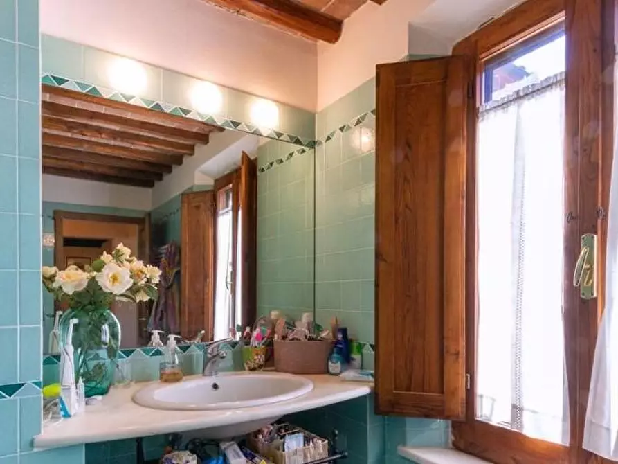 Immagine 10 di Porzione di casa in vendita  a Sovicille