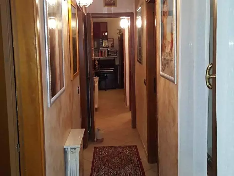 Immagine 25 di Appartamento in vendita  a Massa