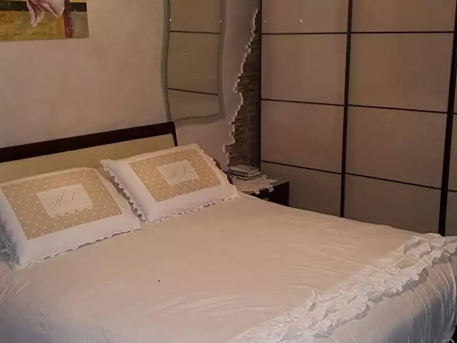 Immagine 11 di Appartamento in vendita  a Massa