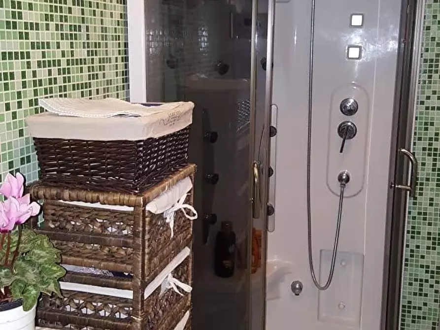 Immagine 22 di Appartamento in vendita  a Massa