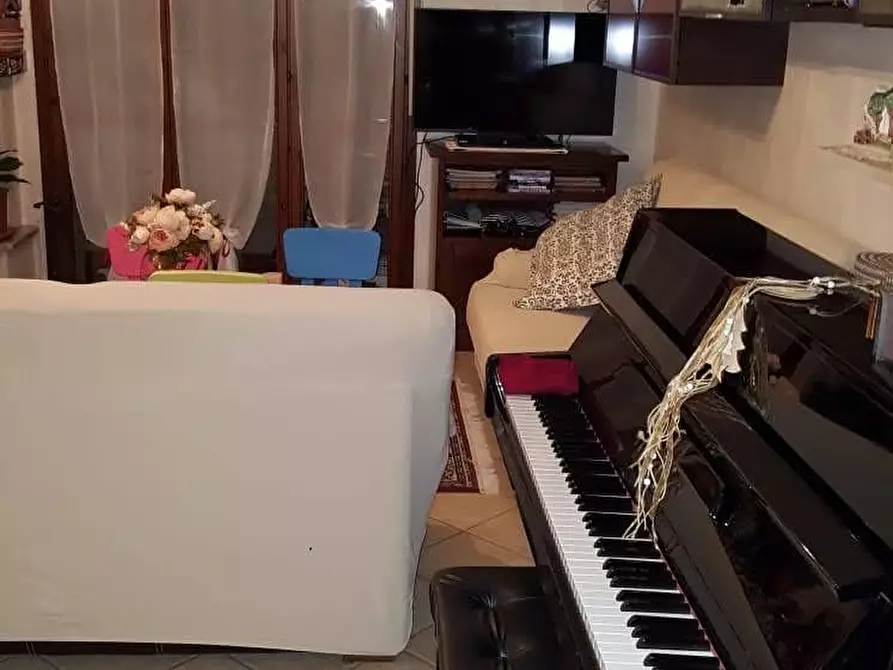 Immagine 8 di Appartamento in vendita  a Massa