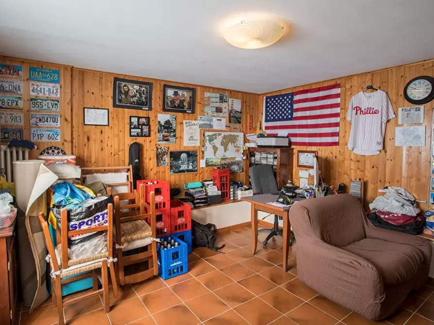 Immagine 13 di Appartamento in vendita  a Seravezza