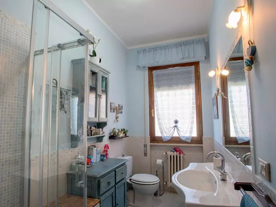 Immagine 11 di Appartamento in vendita  a Seravezza