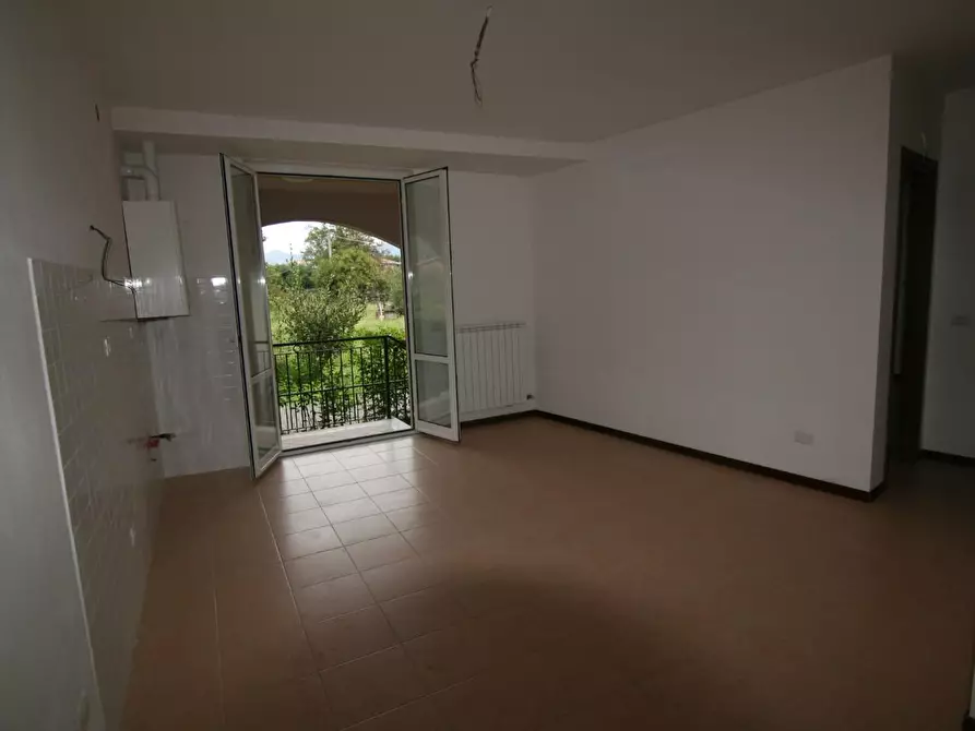 Immagine 2 di Appartamento in vendita  a Ameglia