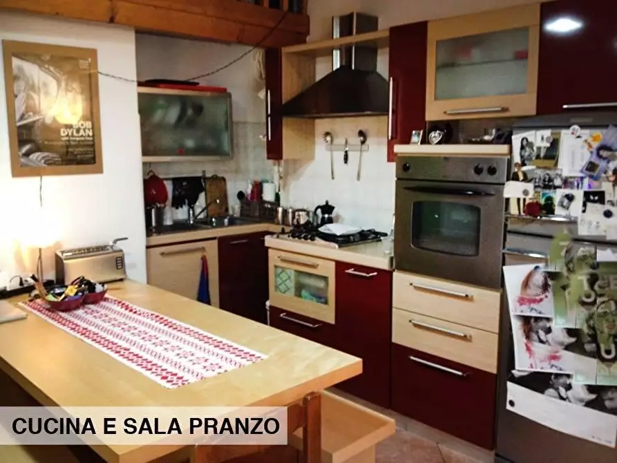 Immagine 2 di Appartamento in vendita  a Livorno