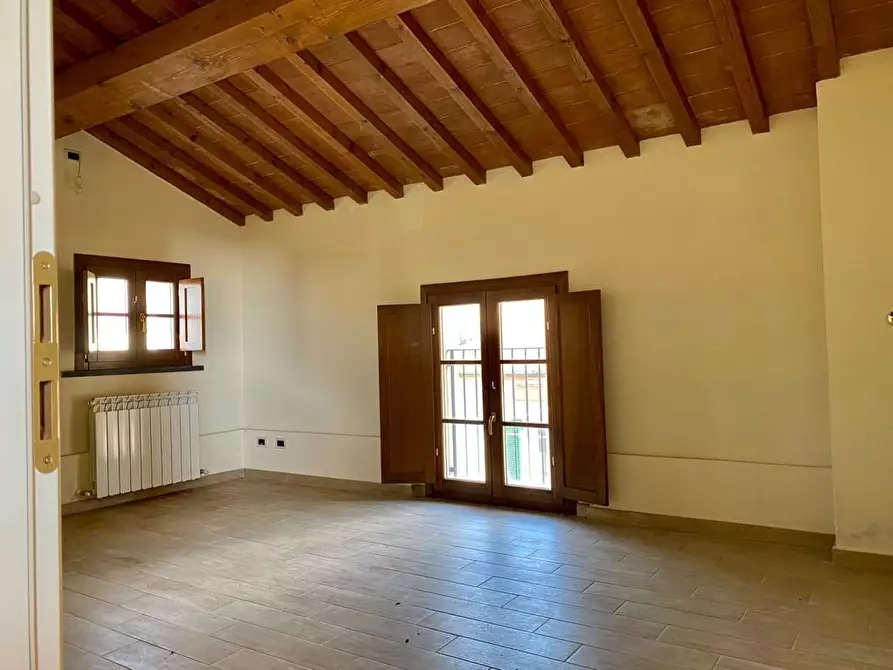 Immagine 10 di Mansarda in vendita  a San Giuliano Terme