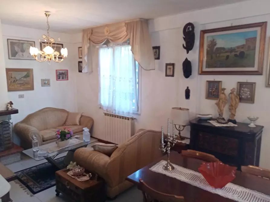 Immagine 17 di Casa indipendente in vendita  a Licciana Nardi