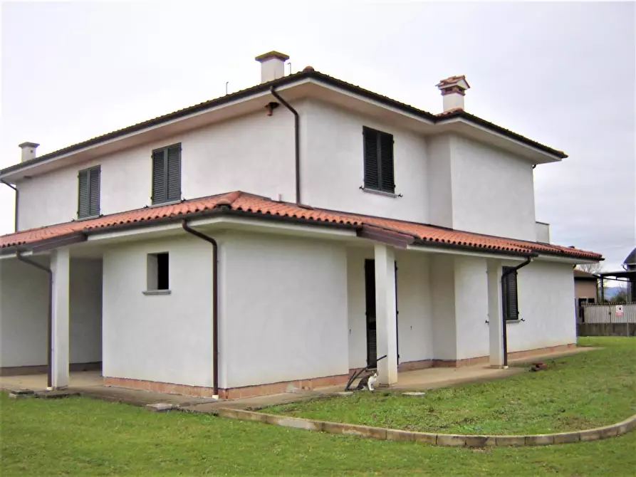 Immagine 2 di Casa bifamiliare in vendita  a Montecarlo