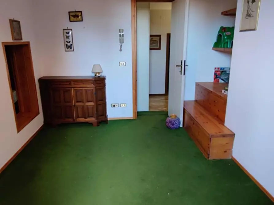 Immagine 15 di Villa in vendita  a Cascina