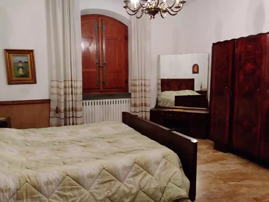 Immagine 34 di Villa in vendita  a Cascina