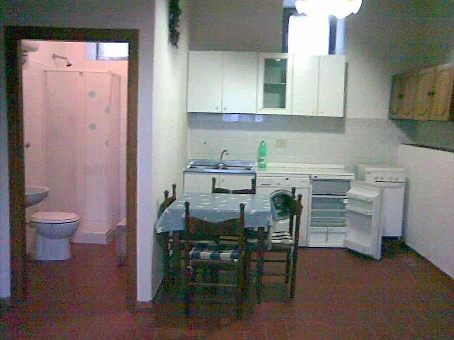 Immagine 1 di Loft/Open space in affitto  a Monteriggioni