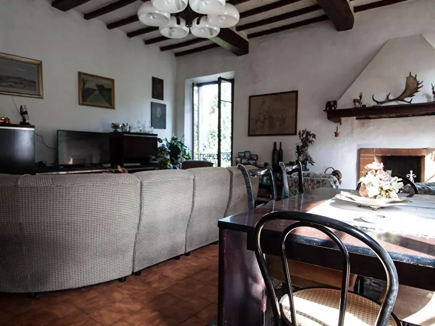 Immagine 21 di Rustico / casale in vendita  a Calci