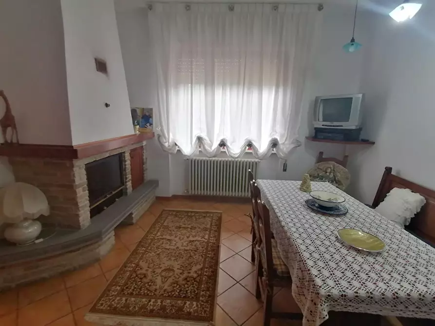 Immagine 17 di Villa in vendita  a Lucca