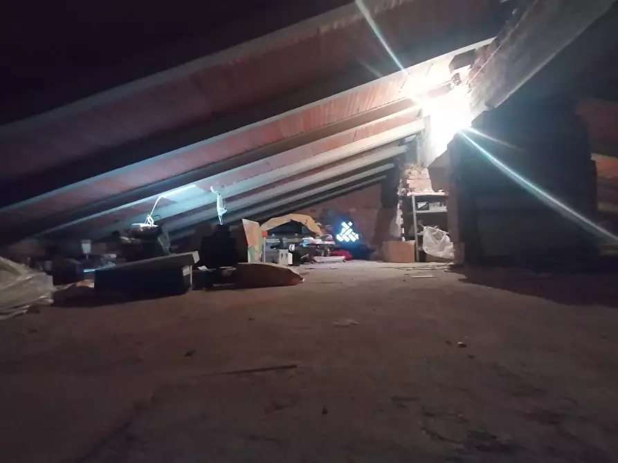 Immagine 9 di Villa in vendita  a Lucca