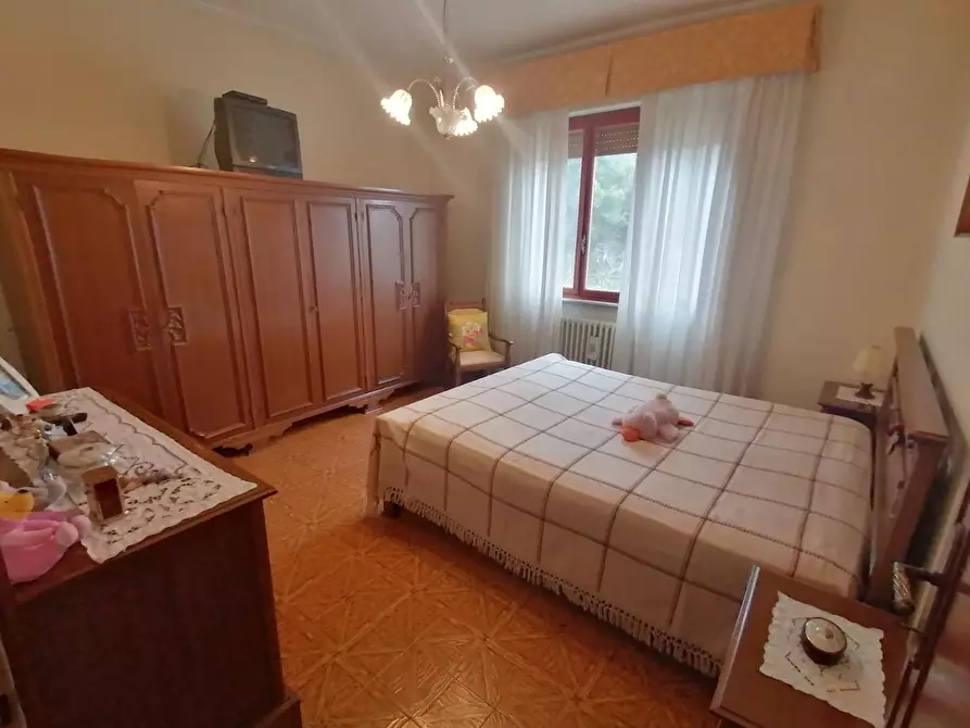 Immagine 12 di Villa in vendita  a Lucca