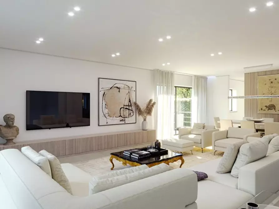 Immagine 10 di Terreno residenziale in vendita  a Montignoso