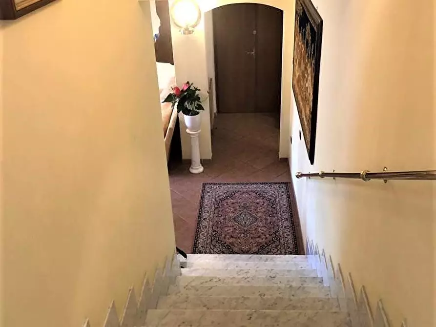 Immagine 16 di Villa in vendita  a Massa