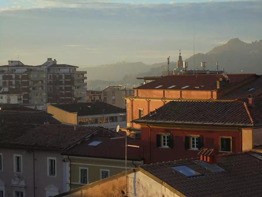 Immagine 20 di Appartamento in vendita  a Massa