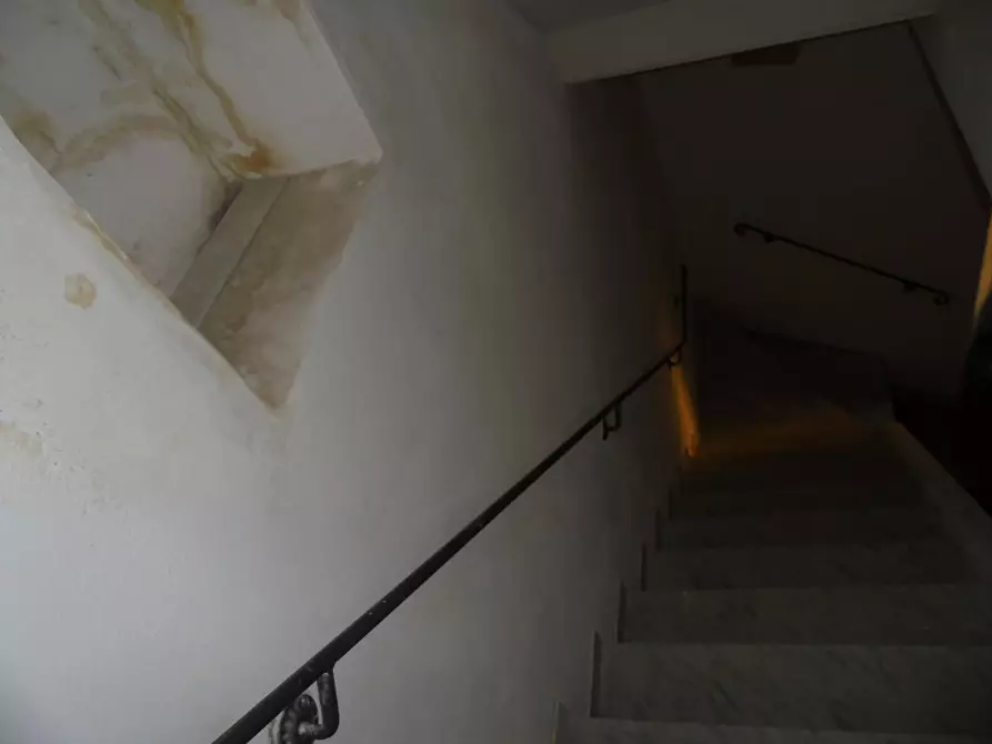 Immagine 24 di Appartamento in vendita  a Massa