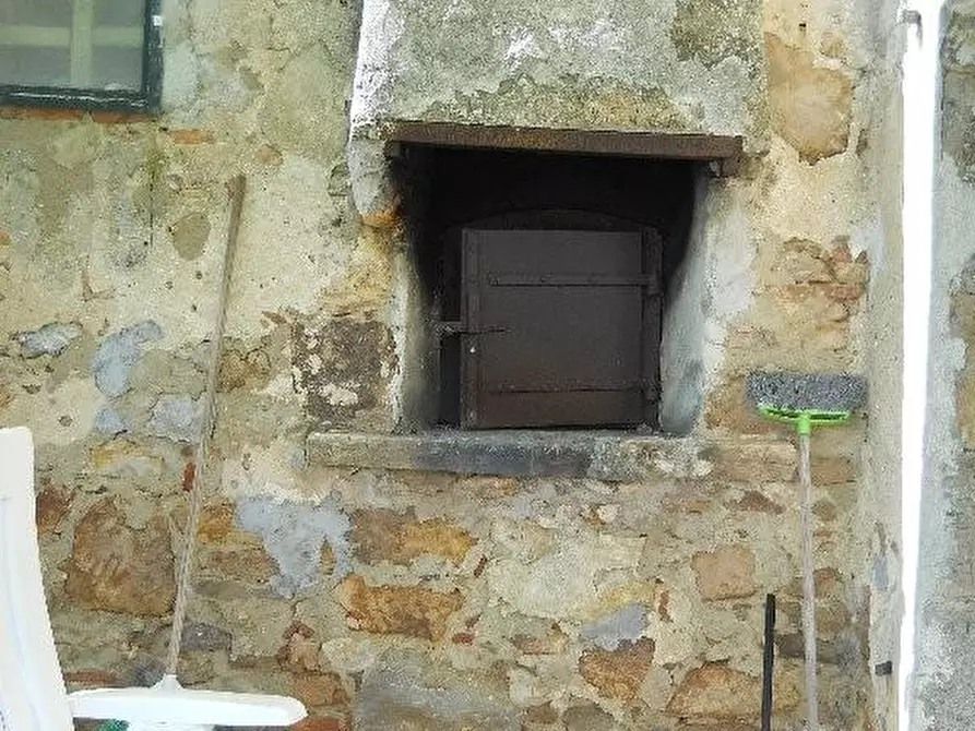 Immagine 18 di Rustico / casale in vendita  a Calci