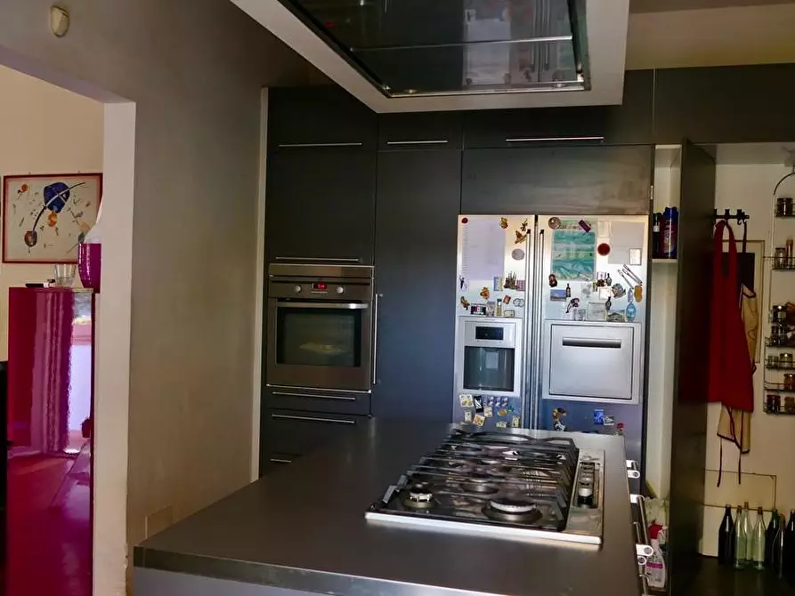 Immagine 22 di Villa in vendita  a Cascina