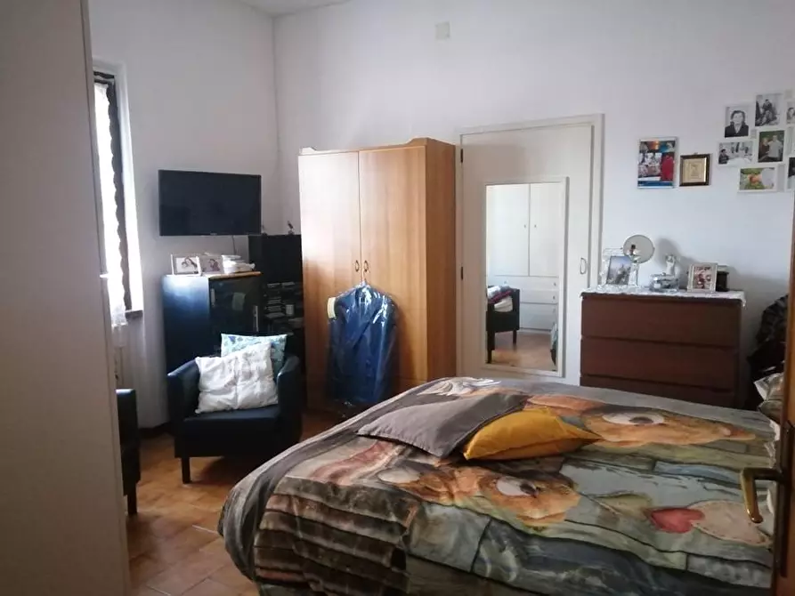 Immagine 4 di Casa semindipendente in vendita  a Carrara