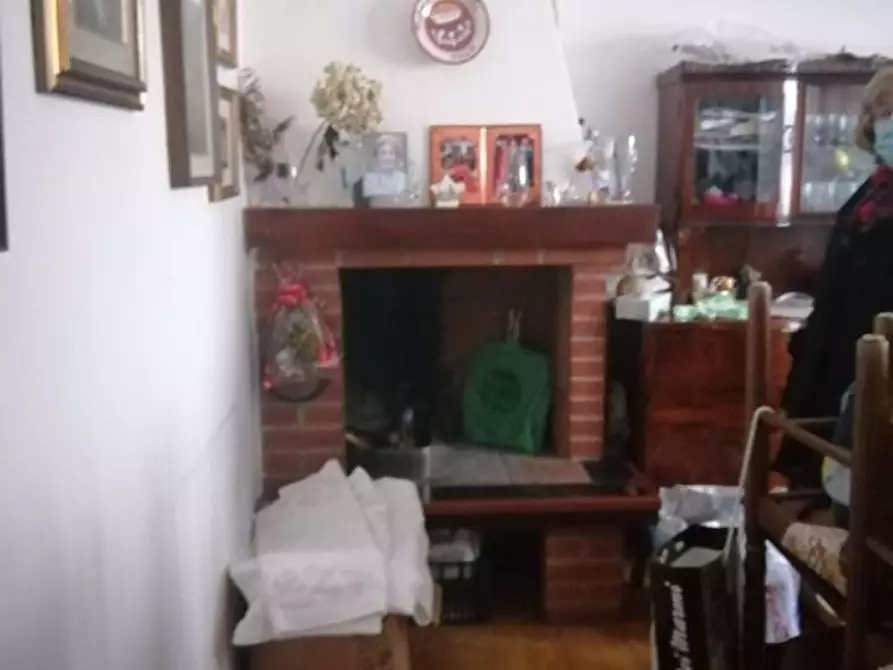 Immagine 10 di Casa semindipendente in vendita  a Carrara